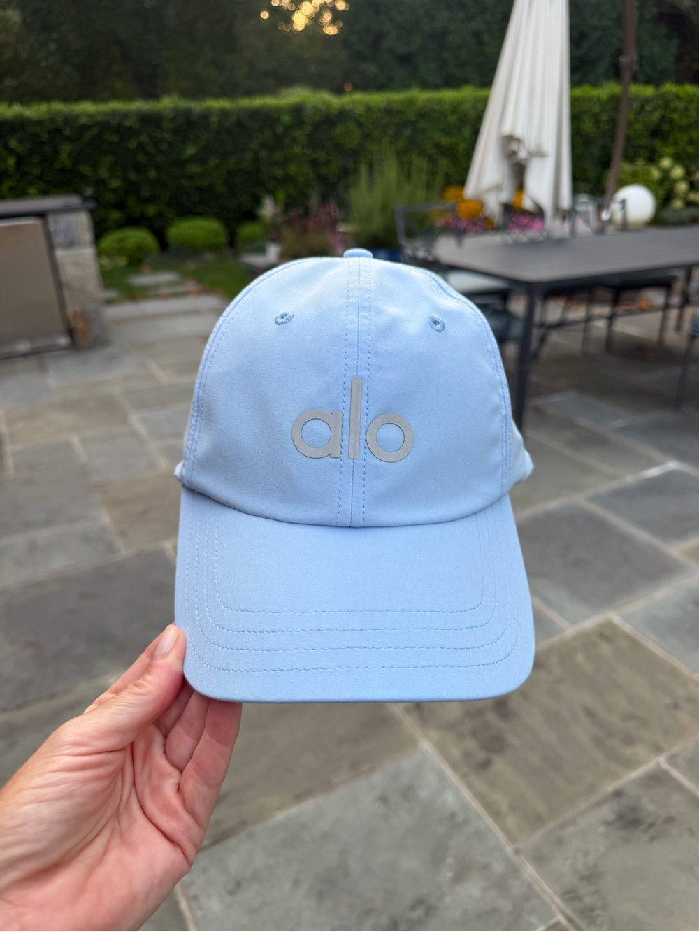 Alo Yoga Performance Off-Duty Cap – Seashell Blue – NWT